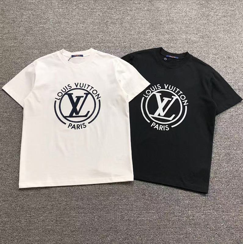 LV T-SHIRT 311212021（im 170cm 57kg i wear size XS in the phot）