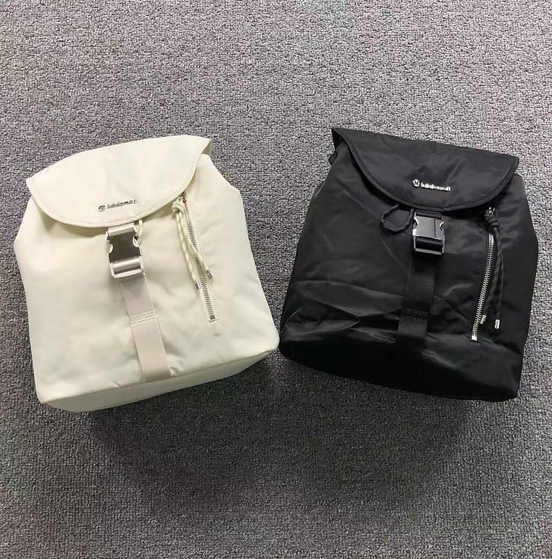 LULULEMON BAG 2207172176 (长38CM*宽13CM*高36CM)