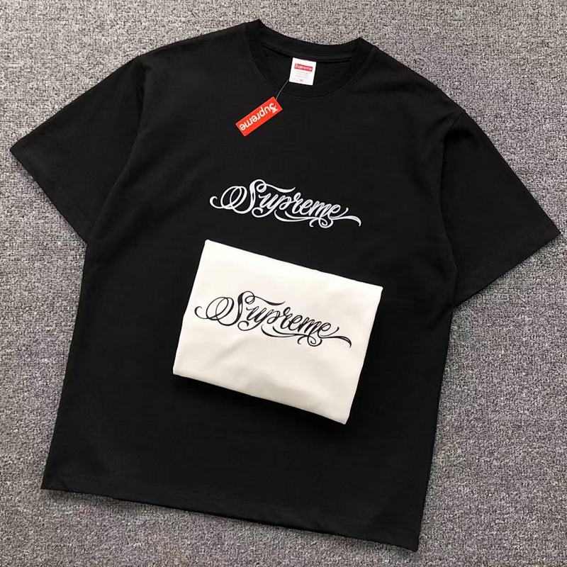 SUPREME T-SHIRT 212071021（im 170cm 57kg i wear size M in the phot）