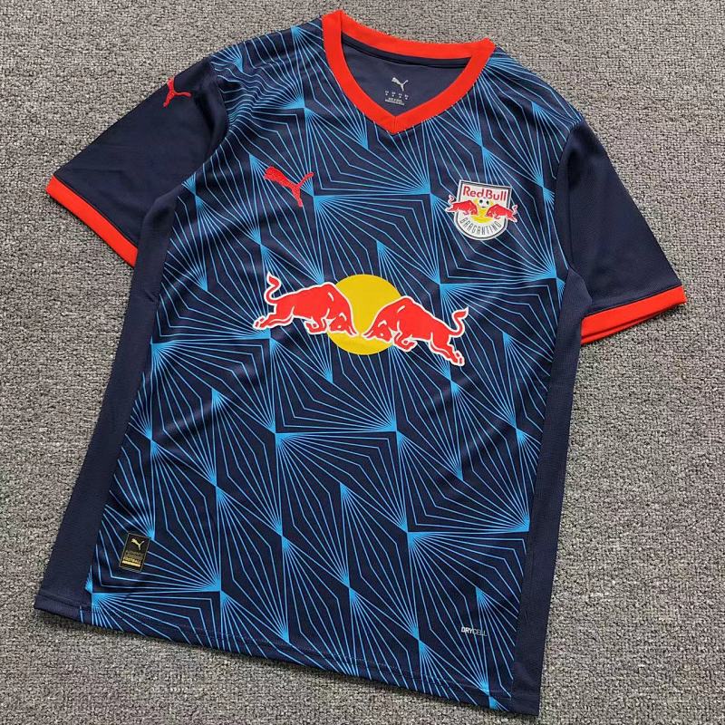 FOOTBALL T-SHIRT 31032404002（im 170cm 60kg i wear size M in the phot）