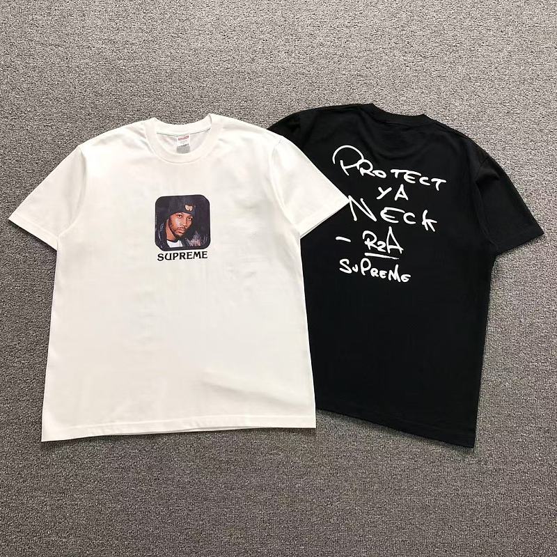 SUPREME T-SHIRT 3205151933（im 170cm 60kg i wear size M in the phot）
