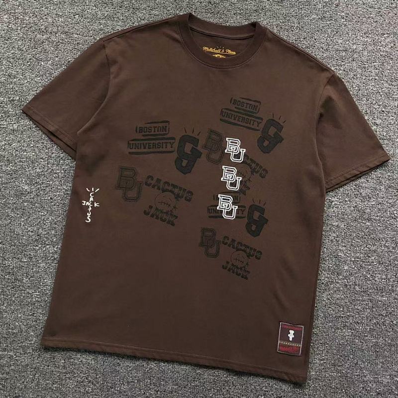 TRAVIS SCOTT T-SHIRT 214302446（im 170cm 60kg i wear size L in the phot）