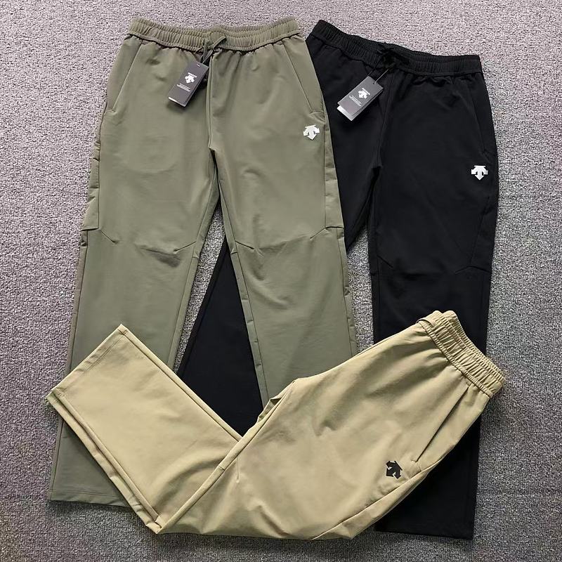 DESCENTE TROUSERS 2207040604（im 170cm 60kg i wear size XL in the phot）