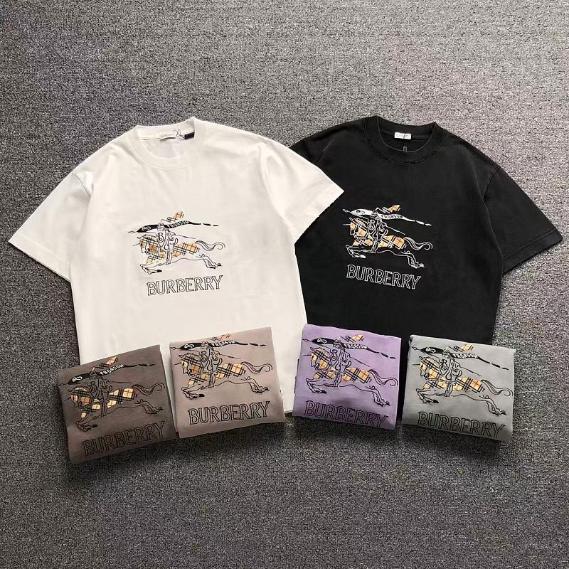 BURBERRY T-SHIRT 526081781（im 170cm 60kg i wear size S in the phot）
