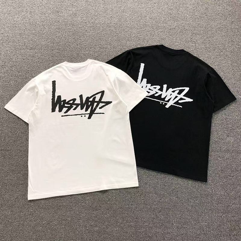 STUSSY T-SHIRT 571203123（im 170cm 60kg i wear size M in the phot）