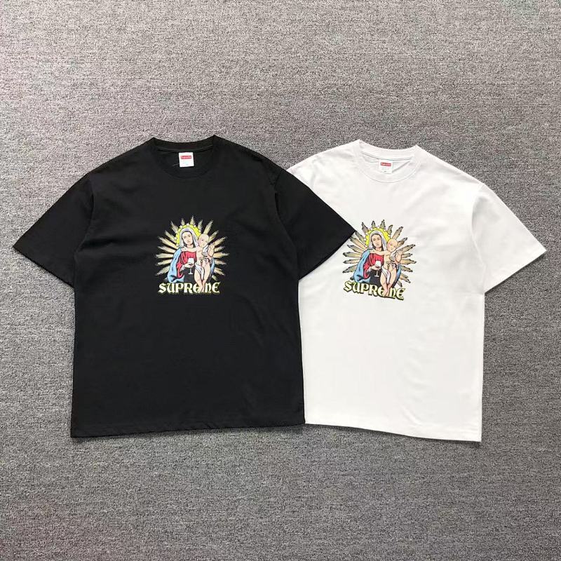 SUPREME T-SHIRT 212071321（im 170cm 57kg i wear size M in the phot）