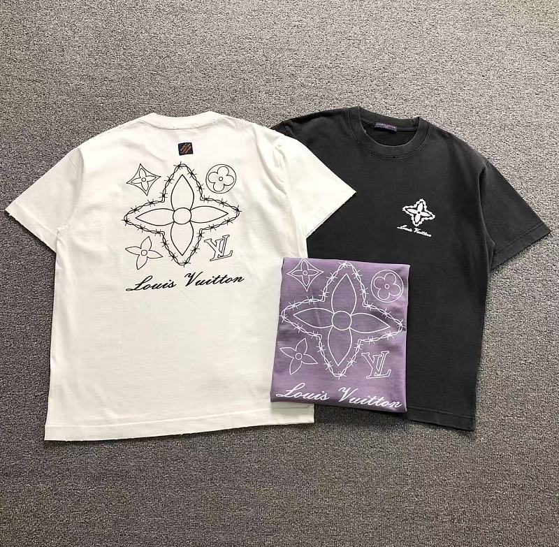 LV T-SHIRT 3204180221（im 170cm 60kg i wear size L in the phot）