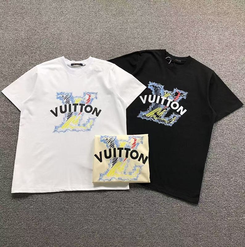 LV T-SHIRT 3105121060（im 170cm 60kg i wear size L in the phot）
