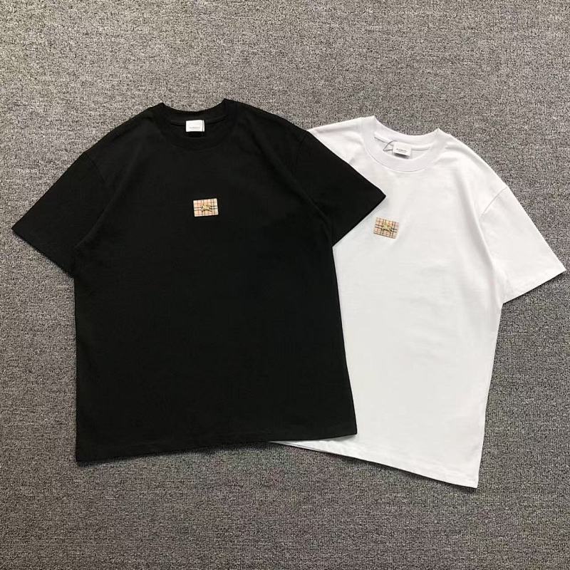 BURBERRY T-SHIRT 3203053121（im 170cm 60kg i wear size M in the phot）