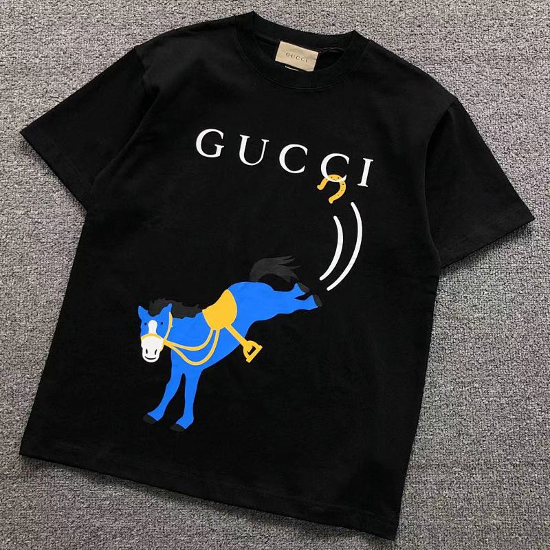 GUCCI T-SHIRT 5231954101（im 170cm 60kg i wear size S in the phot）