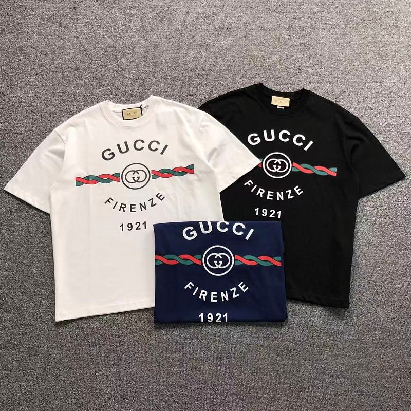 GUCCI T-SHIRT 22050701125（im 170cm 60kg i wear size S in the phot）
