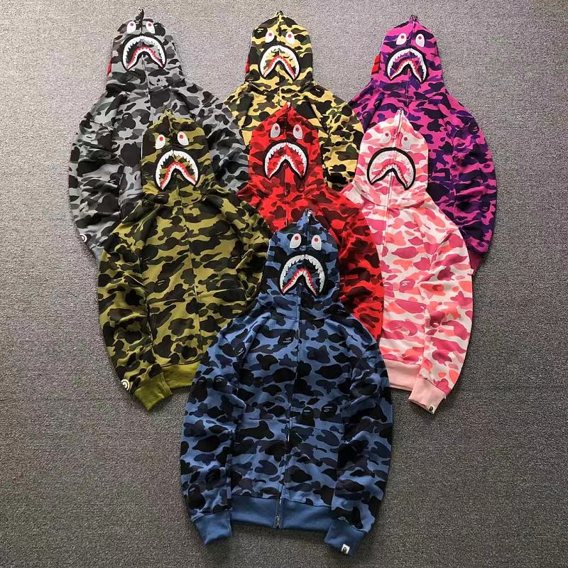 BAPE HOODIE 52070724158（im 170cm 60kg i wear size M in the phot）