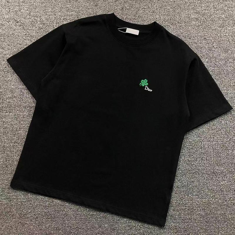 DIOR T-SHIRT 125131360（im 172cm 55kg i wear size S in the phot）