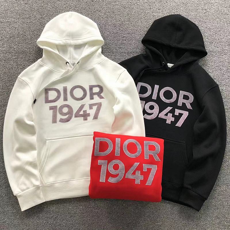 DIOR HOODIE 2112110901（im 170cm 60kg i wear size M in the phot）