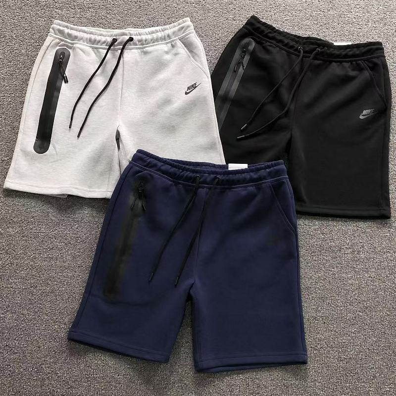 NIKE SHORTS 22070628001（im 170cm 60kg i wear size M in the phot）