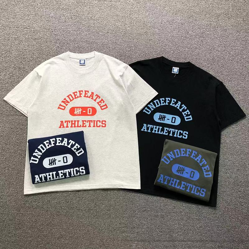 UNDEFEATED T-SHIRT 126181602（im 170cm 60kg i wear size L in the phot）