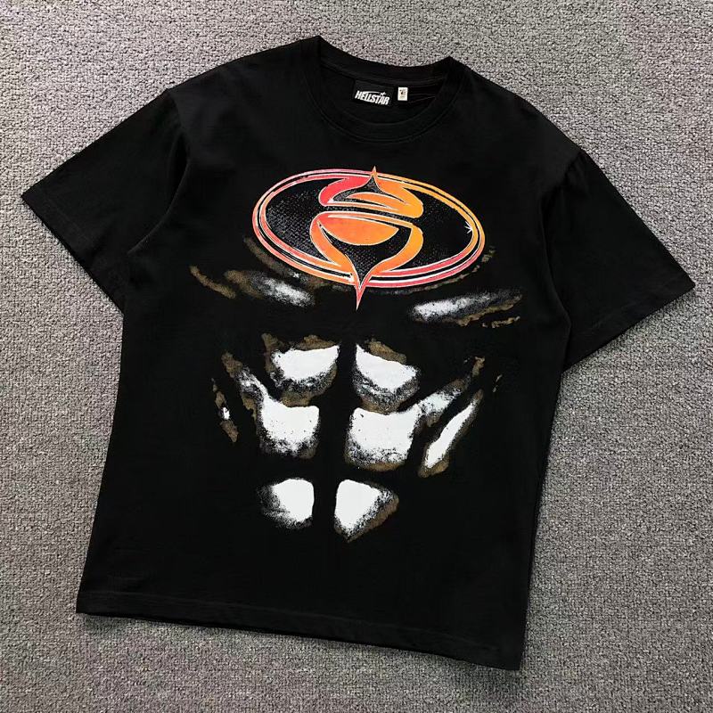 HELLSTAR T-SHIRT 22040633125（im 170cm 60kg i wear size M in the phot）