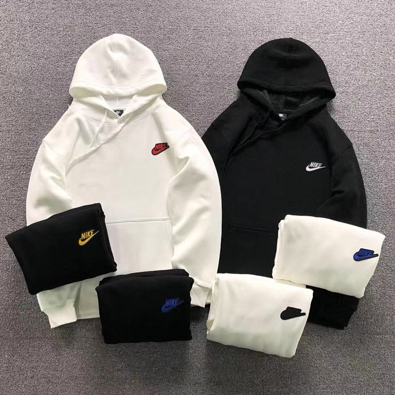 NIKE HOODIE 2111121401（im 170cm 60kg i wear size L in the phot）