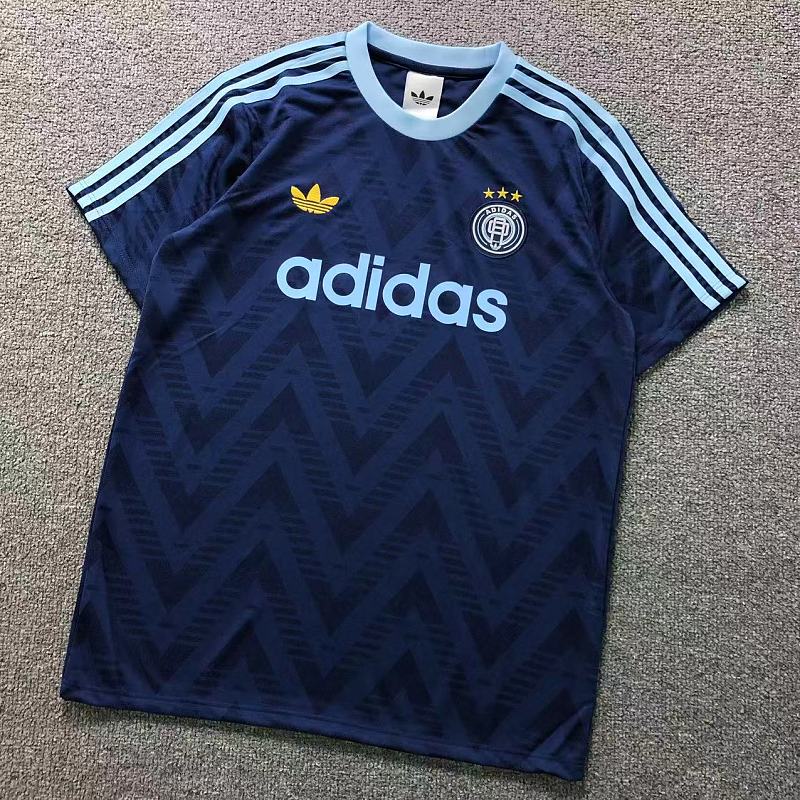 FOOTBALL T-SHIRT 1282815002 （im 170cm 60kg i wear size L in the phot）