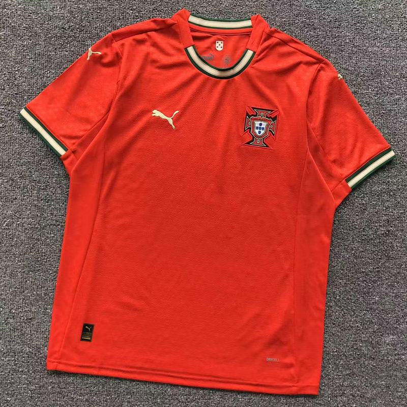 FOOTBALL T-SHIRT 11021610002（im 170cm 57kg i wear size L in the phot）