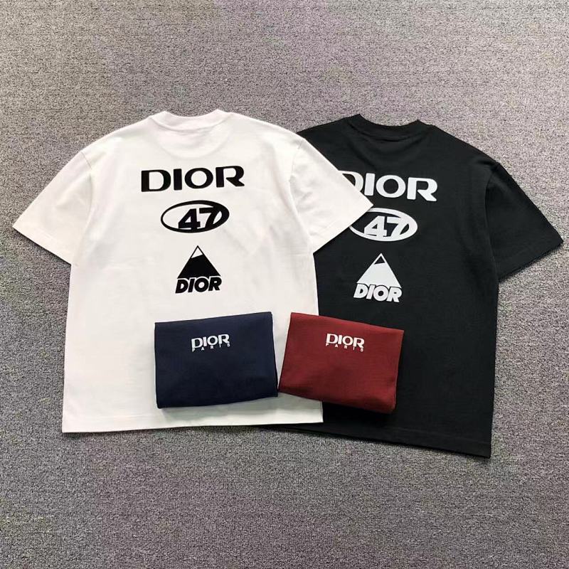DIOR T-SHIRT 5112107147（im 170cm 60kg i wear size M in the phot）