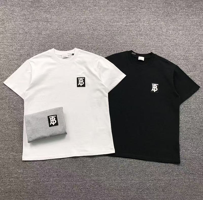 BURBERRY T-SHIRT 211211221（im 170cm 57kg i wear size M in the phot）