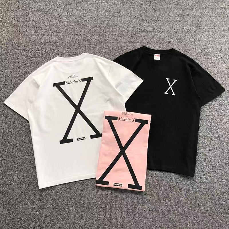 SUPREME T-SHIRT 123141602（im 170cm 60kg i wear size M in the phot）