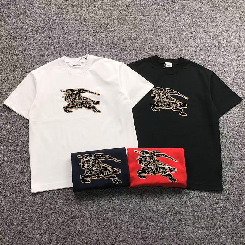 BURBERRY T-SHIRT 5212121147（im 170cm 60kg i wear size M in the phot）