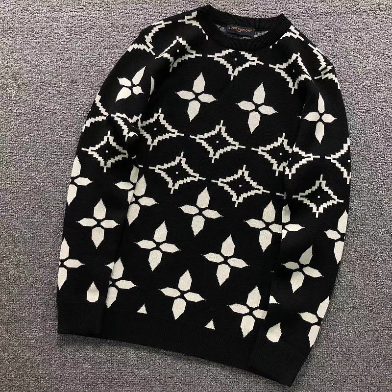 LV SWEATER 3208123521（im 170cm 60kg i wear size L in the phot）