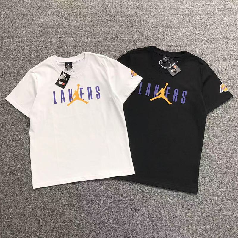 AIR JORDAN T-SHIRT 412290857（im 170cm 55kg i wear size M in the phot）