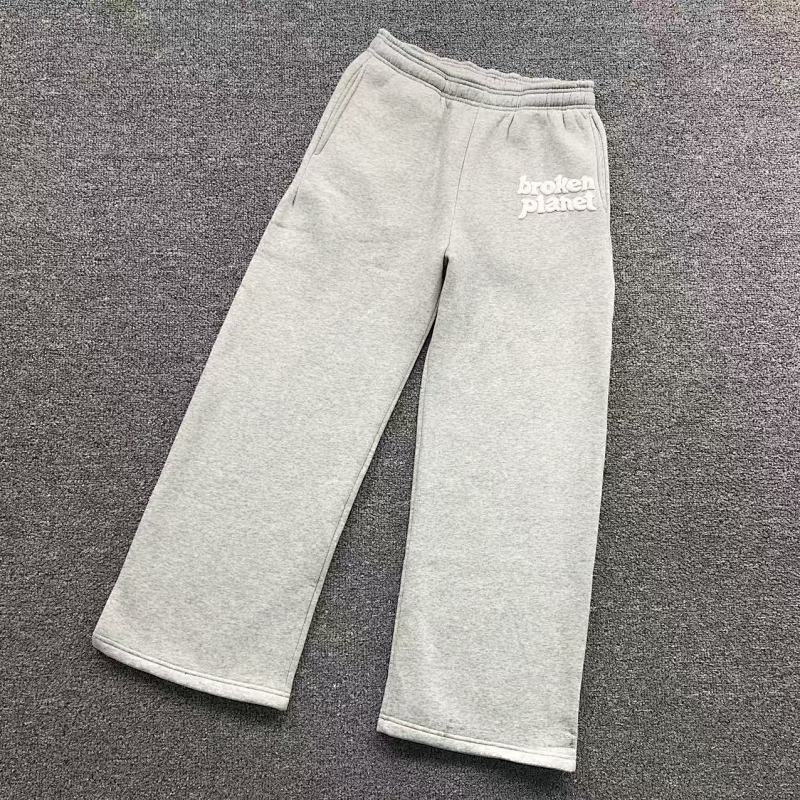 BROKEN PLANET TROUSERS 56121791（im 170cm 60kg i wear size S in the phot）