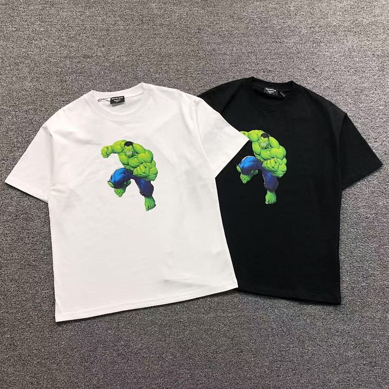 BALENCIAGA T-SHIRT 1105190299（im 170cm 60kg i wear size M in the phot）