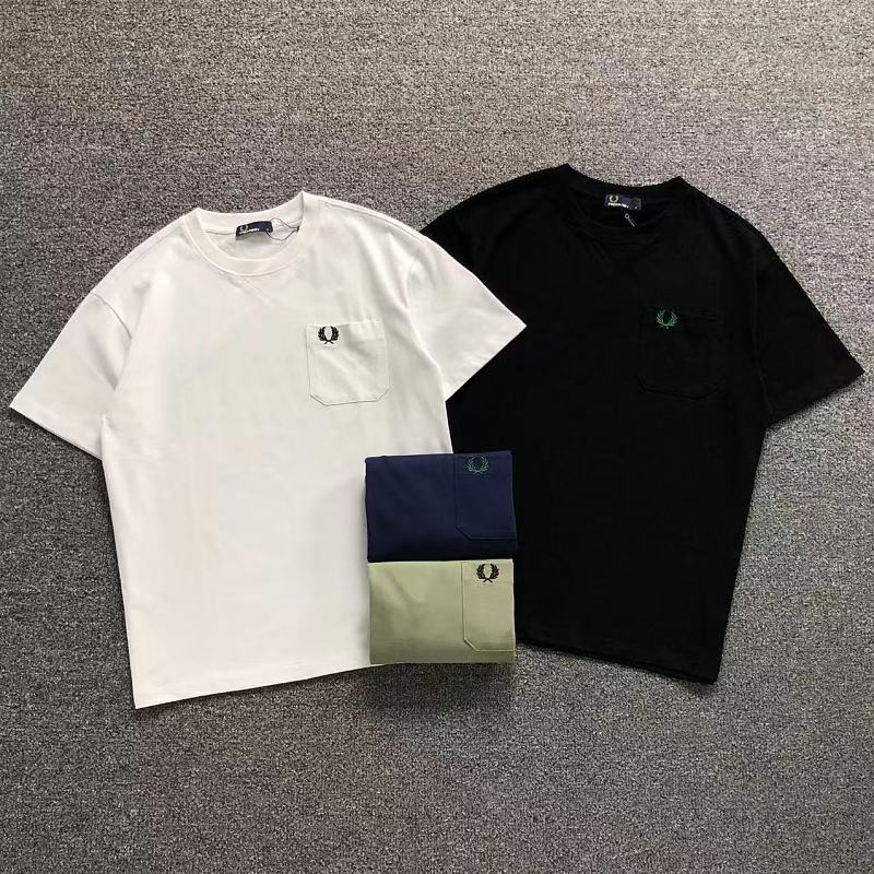 FRED PERRY T-SHIRT 22062435001（im 170cm 60kg i wear size M in the phot）