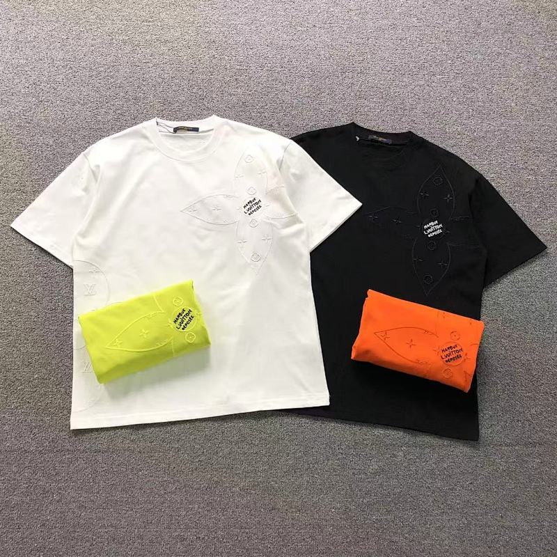 LV T-SHIRT 520122020（im 170cm 60kg i wear size L in the phot）