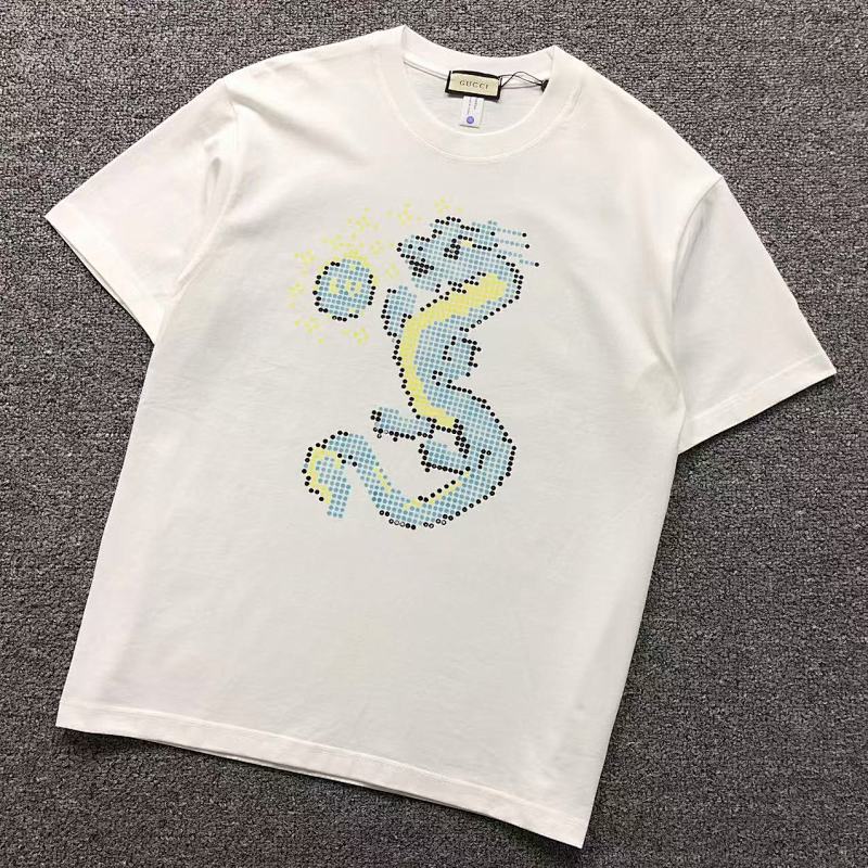 GUCCI T-SHIRT 215222315（im 170cm 60kg i wear size L in the phot）