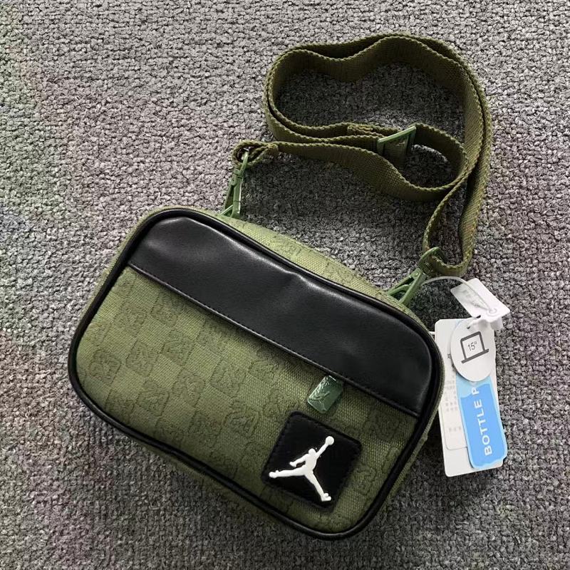 AIR JORDAN BAG 4109110313 ( 长20CM*宽7CM*高13CM)