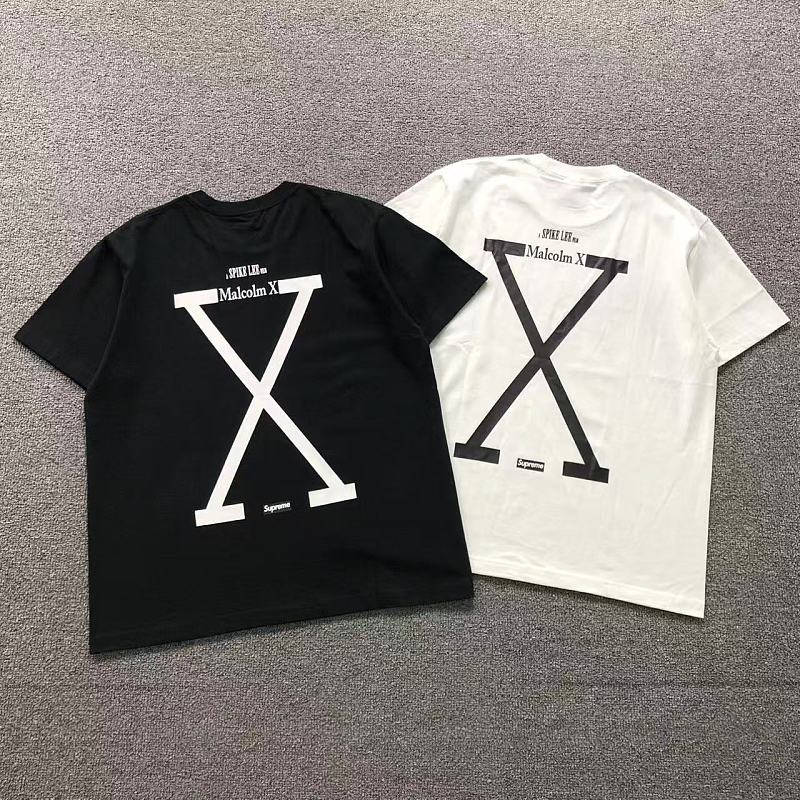 SUPREME T-SHIRT 52080435182（im 170cm 60kg i wear size M in the phot）