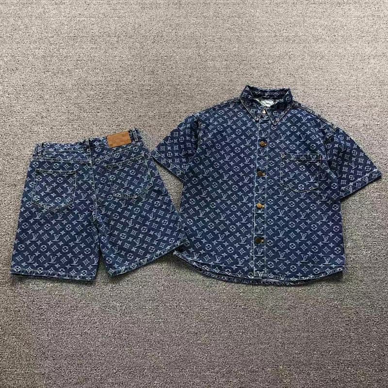 TOP SHORTS LV T-SHIRT SHORTS 3204091121 （im 170cm 60kg i wear size S in the phot）