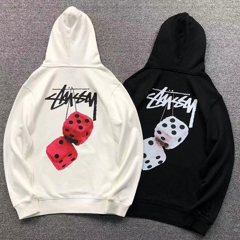 STUSSY HOODIE 1112251331（im 170cm 60kg i wear size M in the phot）