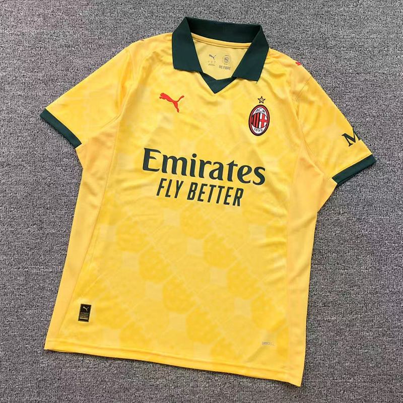 FOOTBALL T-SHIRT 11052304002（im 170cm 60kg i wear size L in the phot）