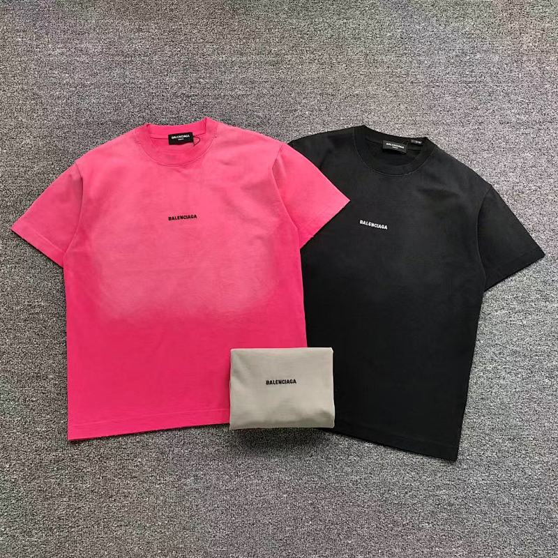 BALENCIAGA T-SHIRT 56241581 （im 170cm 60kg i wear size S in the phot）