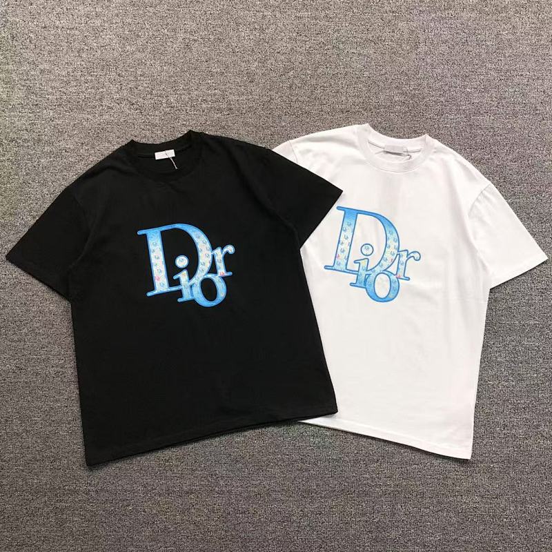 DIOR T-SHIRT 3203051721（im 170cm 60kg i wear size M in the phot）