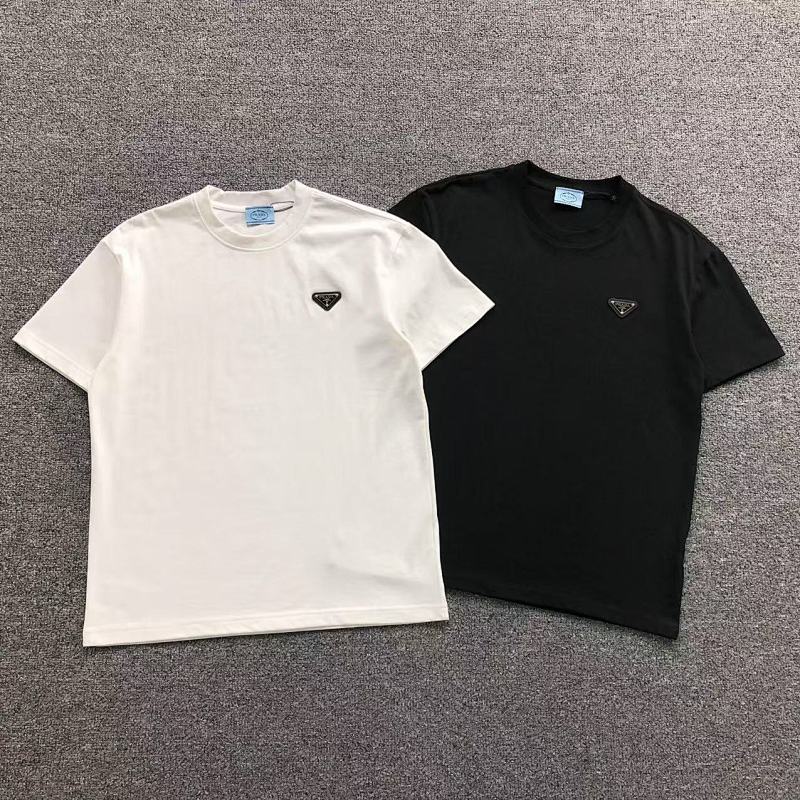 PRADA T-SHIRT 3103160432（im 170cm 60kg i wear size M in the phot）