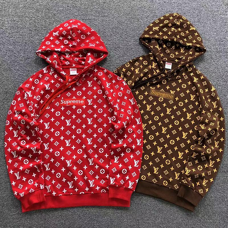 LV SUPREME HOODIE 217070115 （im 170cm 60kg i wear size M in the phot）
