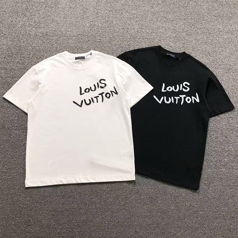 LV T-SHIRT 5240110147（im 170cm 60kg i wear size M in the phot）