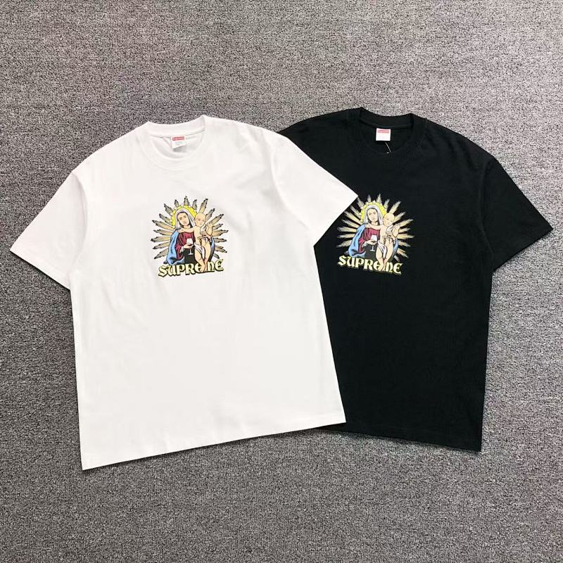 SUPREME T-SHIRT 41061004123（im 170cm 60kg i wear size M in the phot）