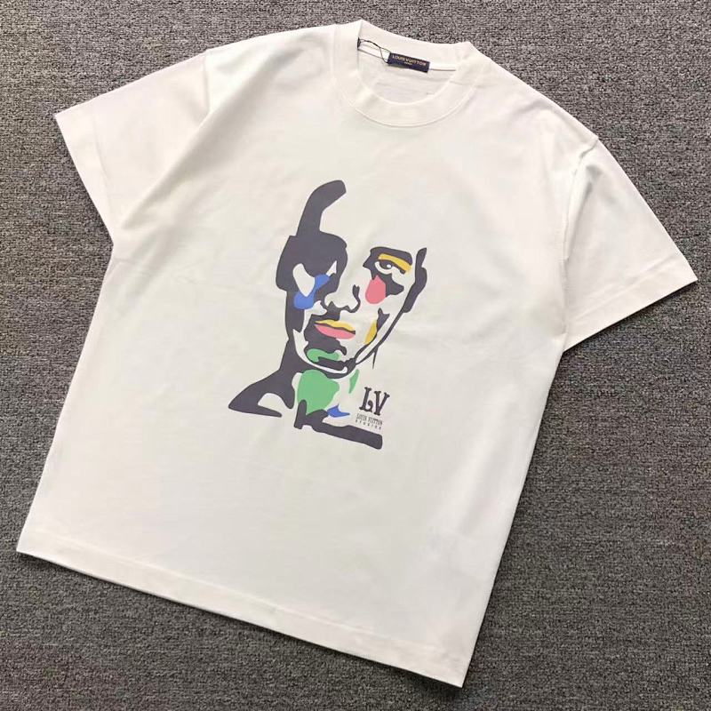 LV T-SHIRT 59040170（im 170cm 60kg i wear size L in the phot）