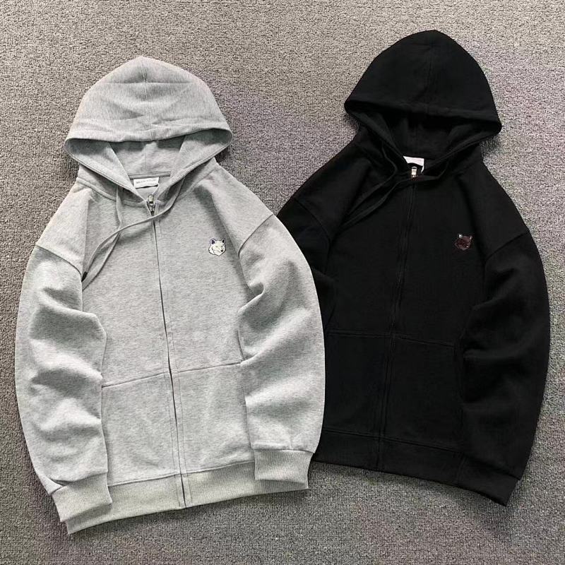 MAISON KITSUNE HOODIE 2111240601 （im 170cm 60kg i wear size M in the phot）