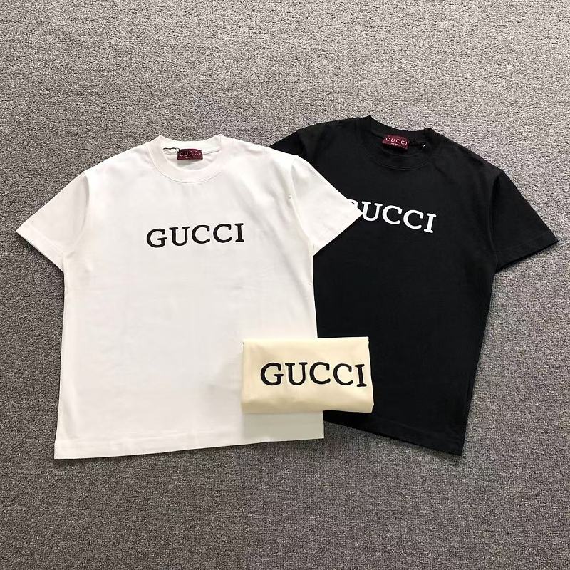 GUCCI T-SHIRT 5209052481（im 170cm 60kg i wear size S in the phot）
