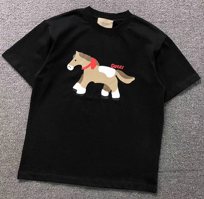 GUCCI T-SHIRT 5231955101（im 170cm 60kg i wear size S in the phot）